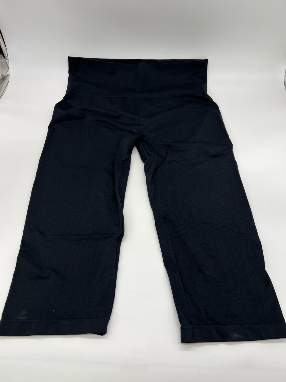 INC International Concepts Black Capri Leggings